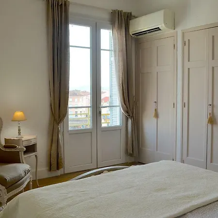 2 Pieces Liberte Plein Centre